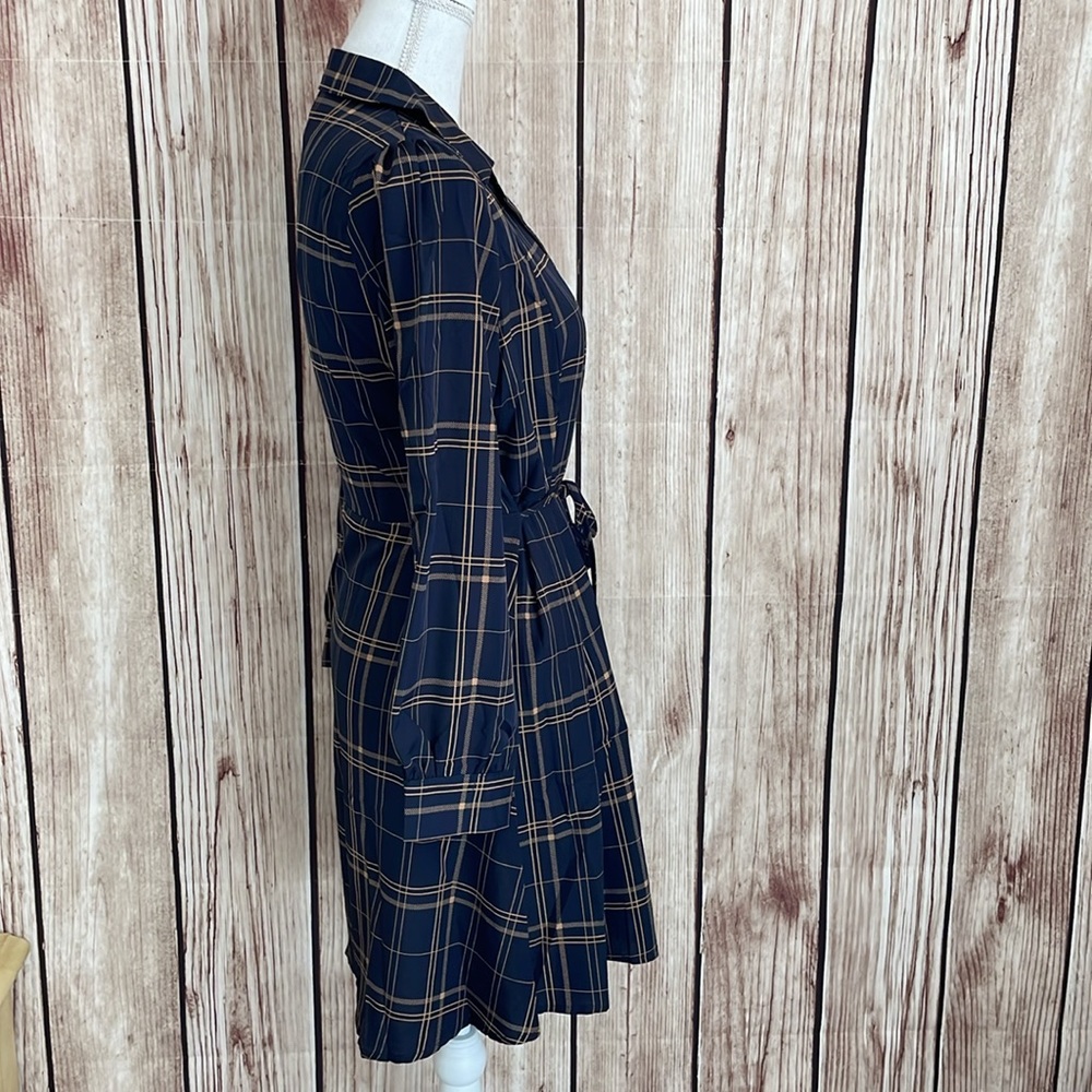 Monroll Blue & Tan Plaid Dress with Tie Large - Picture 7 of 9